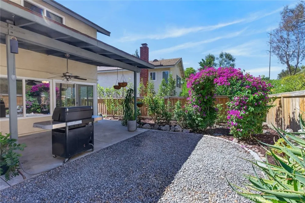 2347 Viewridge Place Escondido, CA 92026