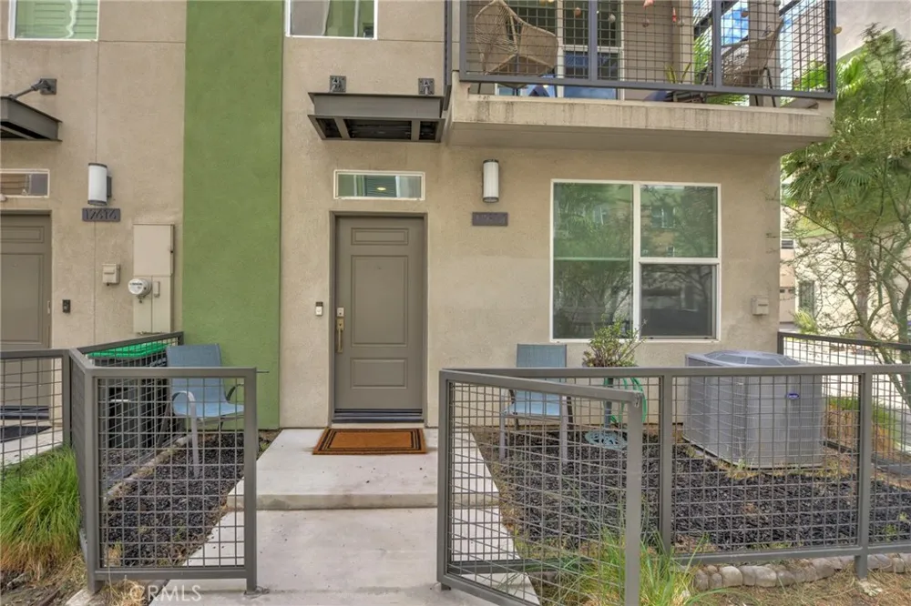 17614 Garden House Bellflower, CA 90706