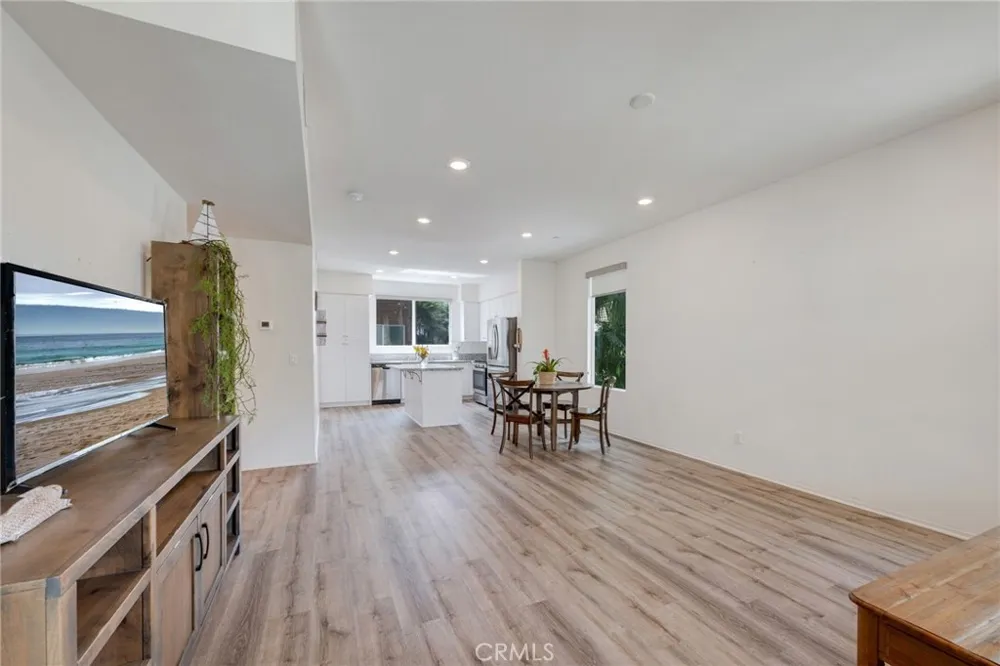 17614 Garden House Bellflower, CA 90706