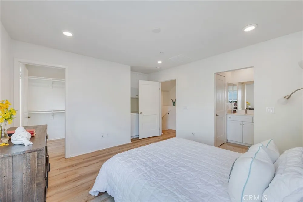 17614 Garden House Bellflower, CA 90706