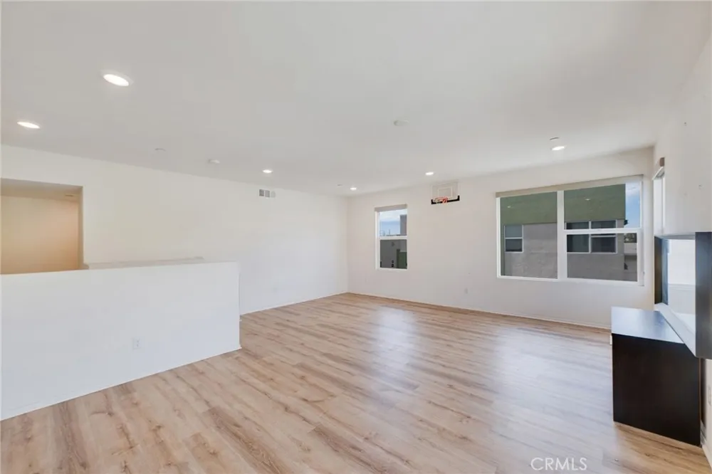 17614 Garden House Bellflower, CA 90706