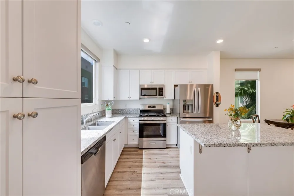 17614 Garden House Bellflower, CA 90706