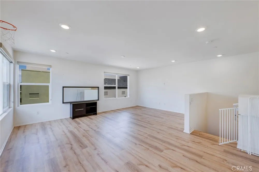 17614 Garden House Bellflower, CA 90706