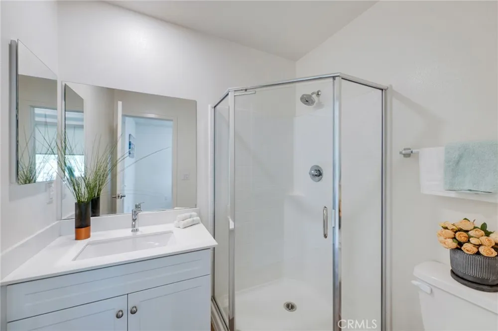 17614 Garden House Bellflower, CA 90706