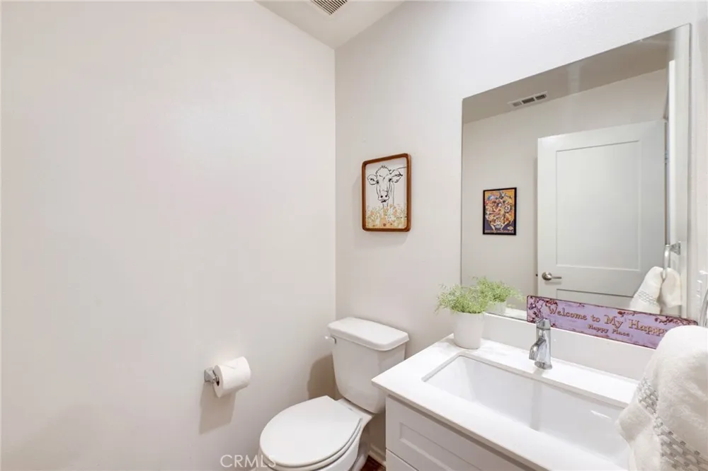 17614 Garden House Bellflower, CA 90706