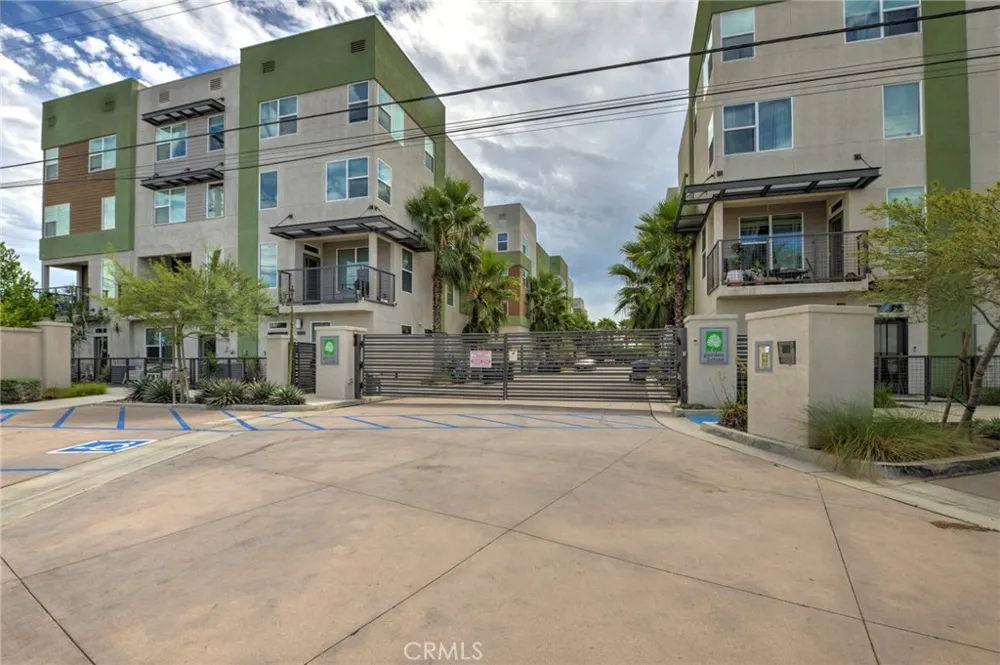 17614 Garden House Bellflower, CA 90706
