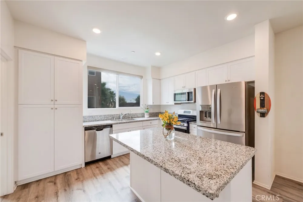 17614 Garden House Bellflower, CA 90706