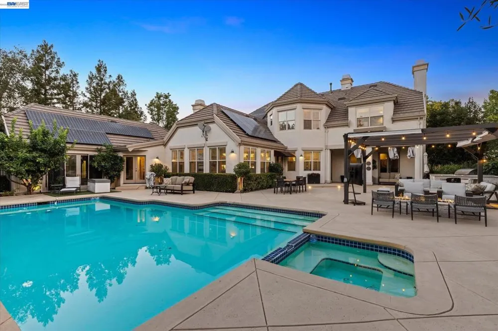3019 E Ruby Hill Dr Pleasanton, CA 94566