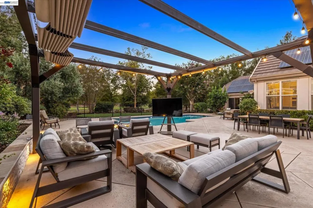 3019 E Ruby Hill Dr Pleasanton, CA 94566