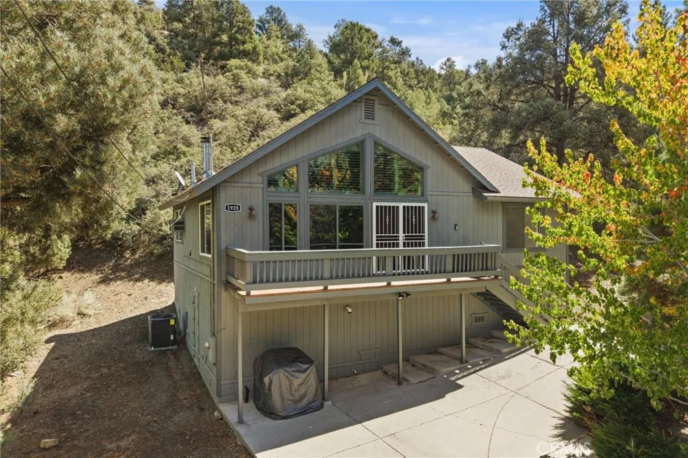 1928 Woodland Drive Pine Mountain Club, CA 93222