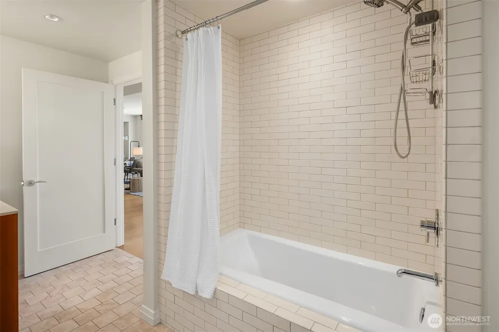 10700 NE 4th Street #2214 Bellevue, WA 98004
