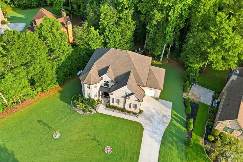 7271 Bluewater Douglasville, GA 30135