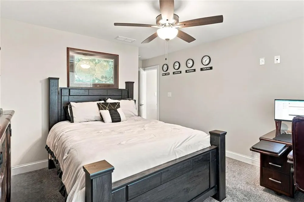 7271 Bluewater Douglasville, GA 30135