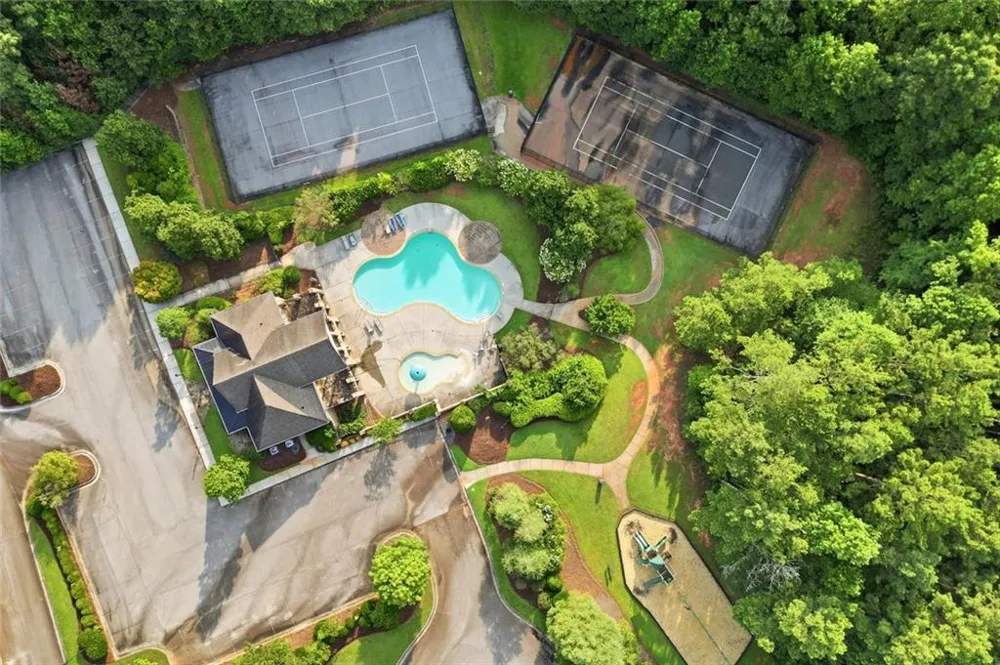 7271 Bluewater Douglasville, GA 30135