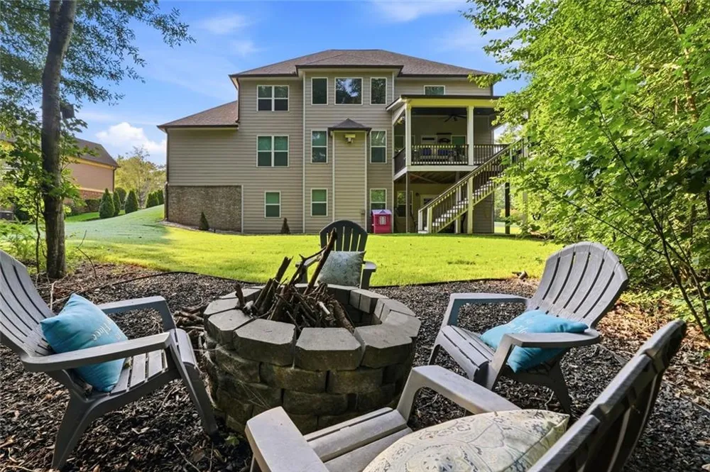 7271 Bluewater Douglasville, GA 30135