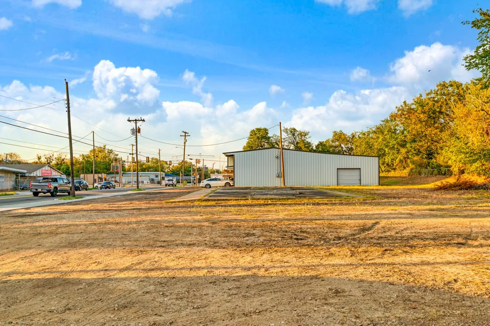 650 Main Street Paris, TX 75460