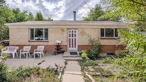 623 Winona Court