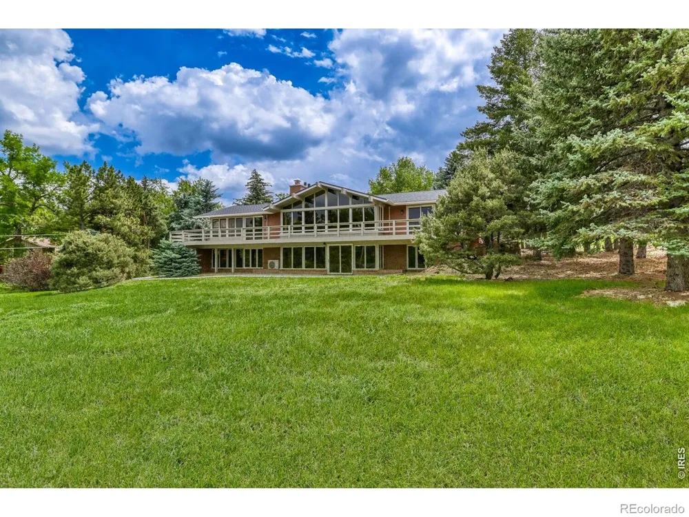 19 Ridge Road Boulder, CO 80303