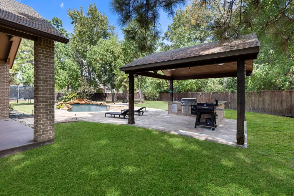 147 Pacific Grove Drive Montgomery, TX 77316