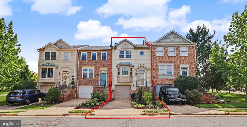 21744 LEATHERLEAF CIRCLE Sterling, VA 20164