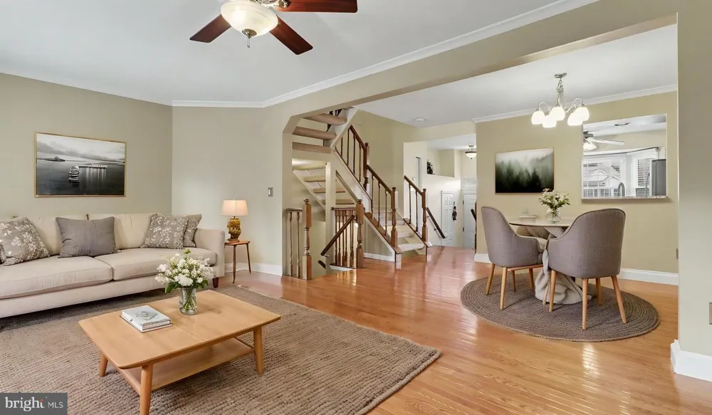 21744 LEATHERLEAF CIRCLE Sterling, VA 20164