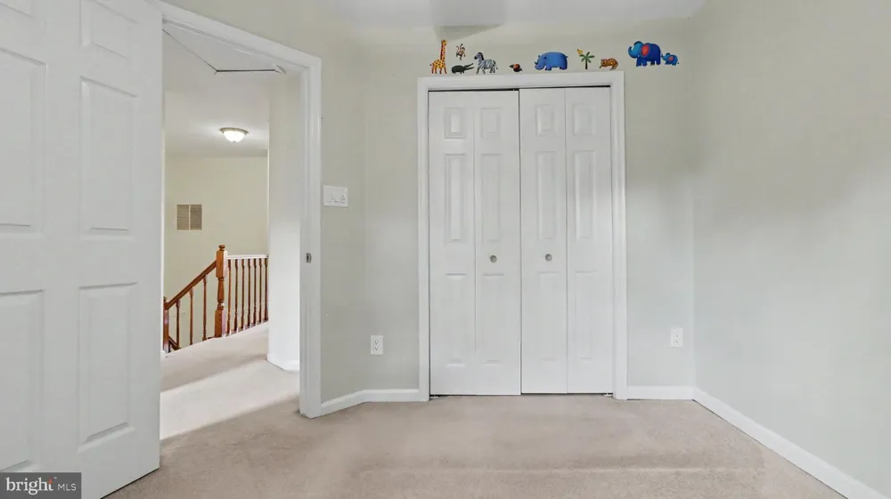21744 LEATHERLEAF CIRCLE Sterling, VA 20164