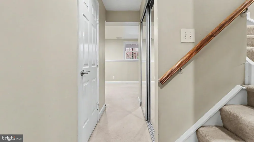 21744 LEATHERLEAF CIRCLE Sterling, VA 20164