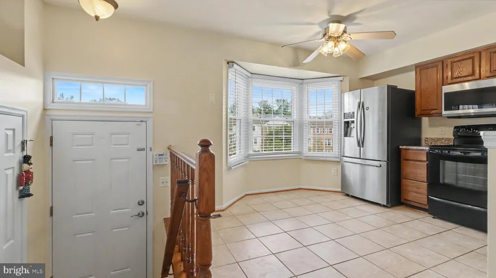 21744 LEATHERLEAF CIRCLE Sterling, VA 20164