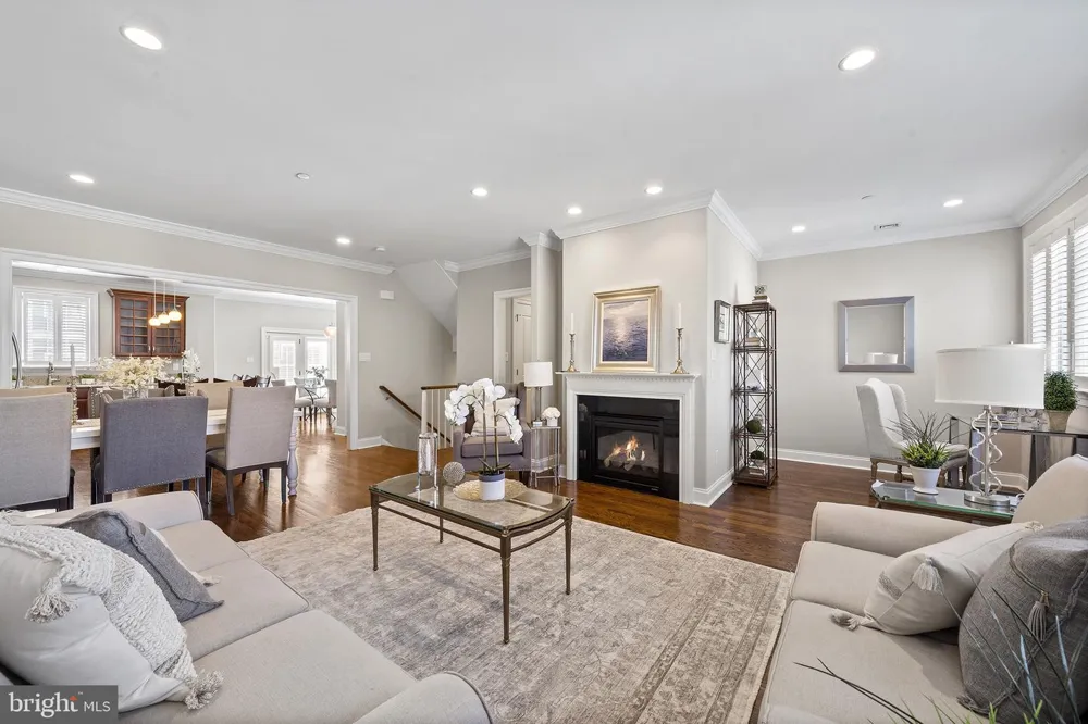 101 WOODSIDE ROAD #C Ardmore, PA 19003