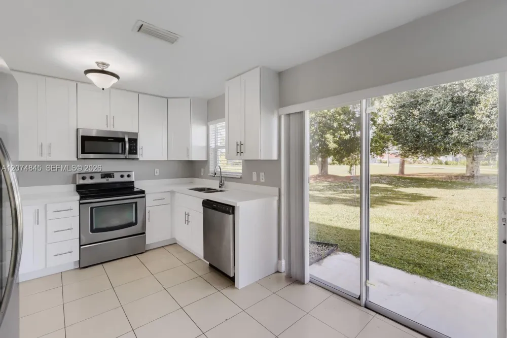 2710 Neaton Ct Wellington, FL 33414