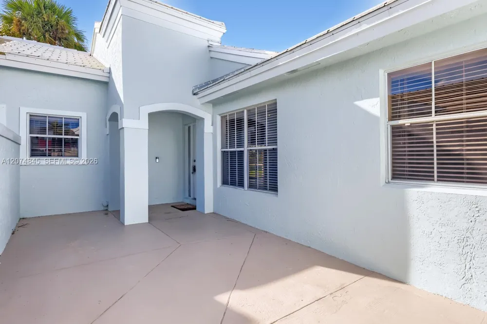 2710 Neaton Ct Wellington, FL 33414