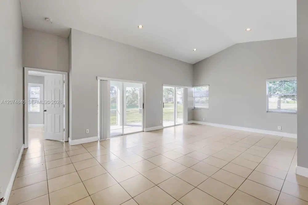 2710 Neaton Ct Wellington, FL 33414