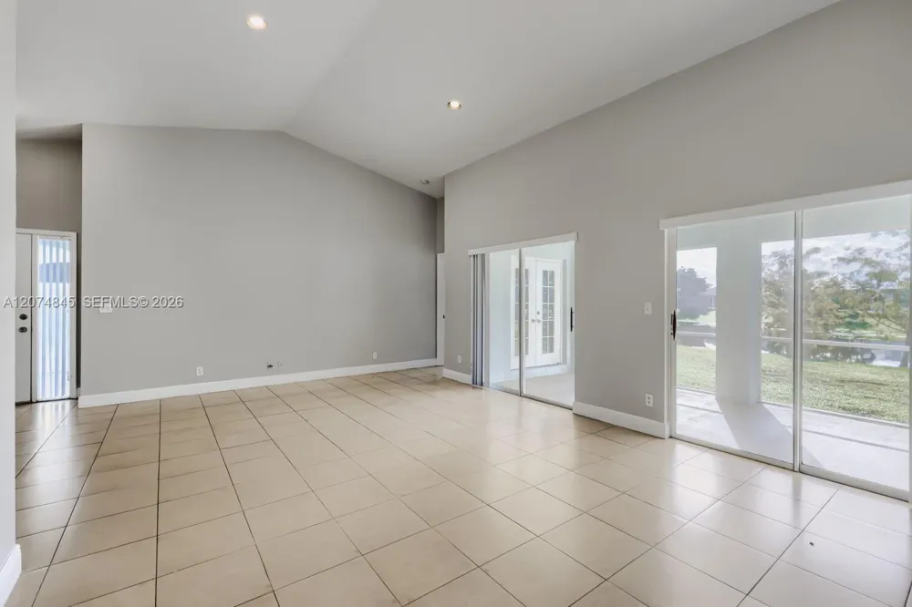 2710 Neaton Ct Wellington, FL 33414