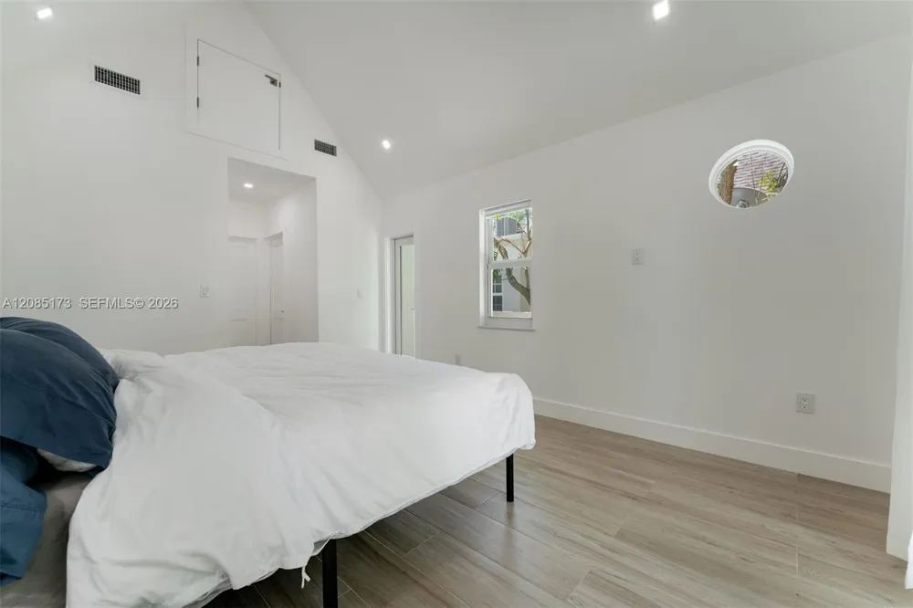 3125 Paola Dr Miami, FL 33133