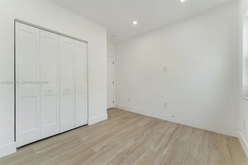 3125 Paola Dr Miami, FL 33133