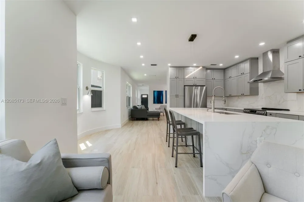 3125 Paola Dr Miami, FL 33133