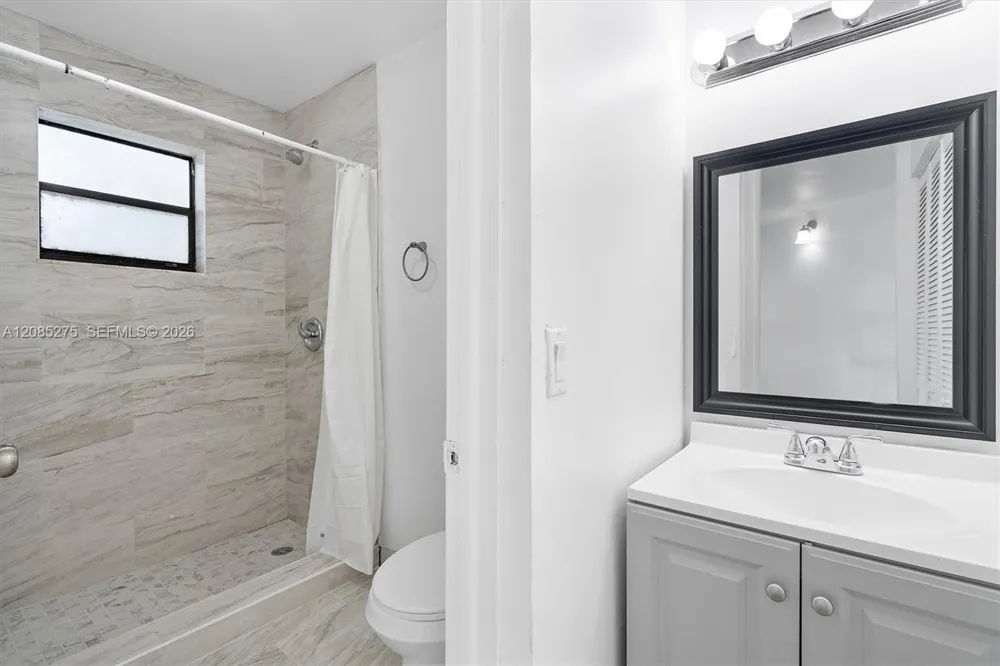 5796 W 26th Ave #205 Hialeah, FL 33016