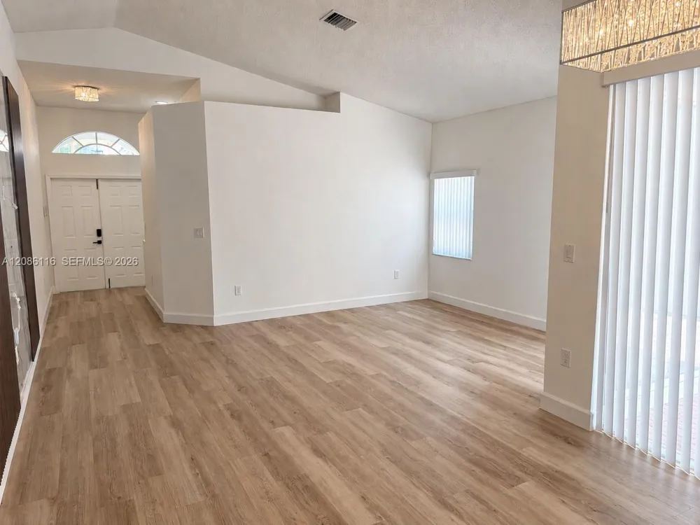 11270 NW 53rd Ln Doral, FL 33178