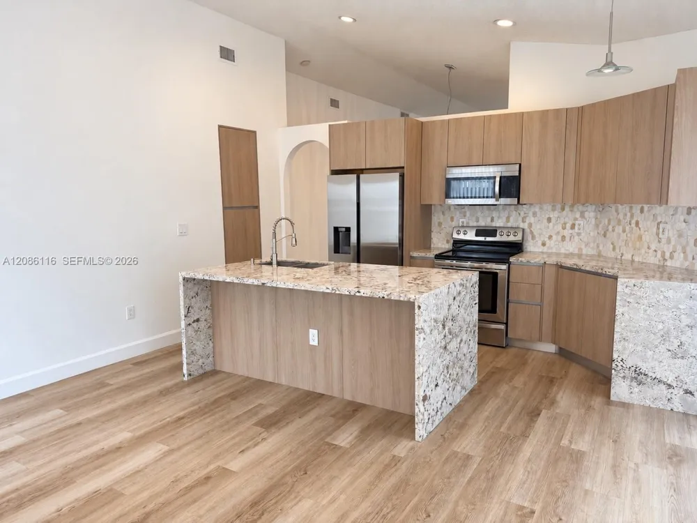 11270 NW 53rd Ln Doral, FL 33178