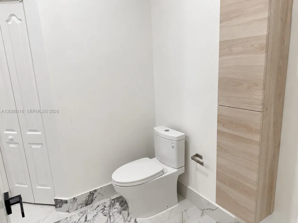 11270 NW 53rd Ln Doral, FL 33178