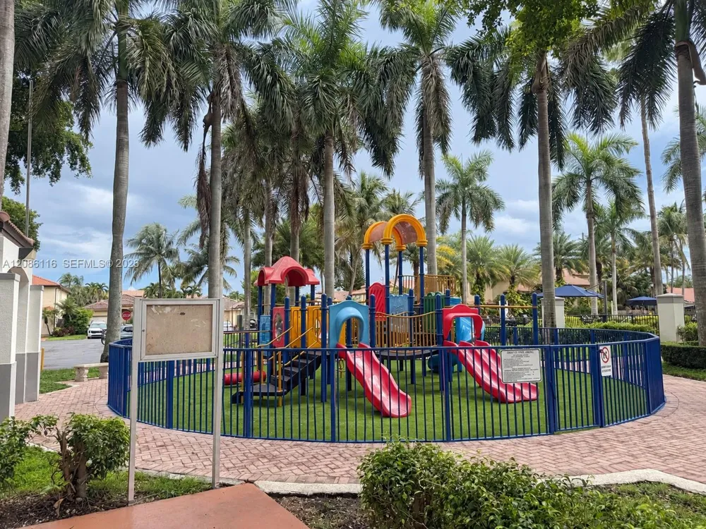 11270 NW 53rd Ln Doral, FL 33178