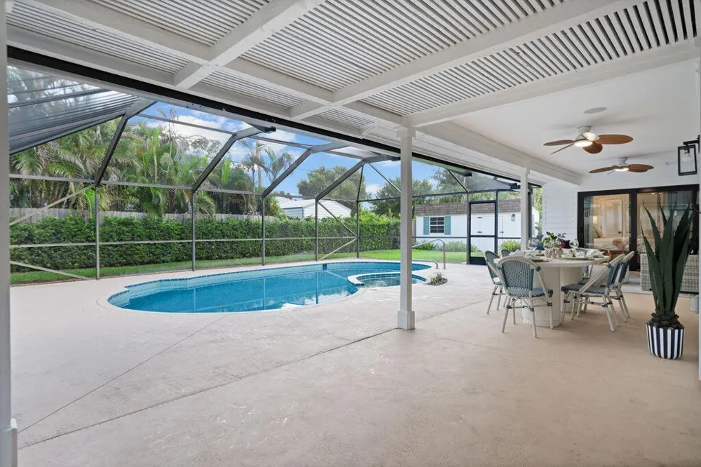 14 SE Paddock Circle Tequesta, FL 33469