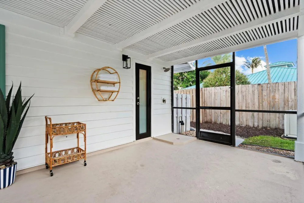 14 SE Paddock Circle Tequesta, FL 33469
