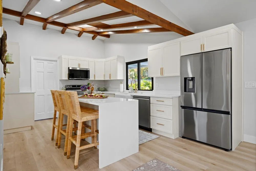 14 SE Paddock Circle Tequesta, FL 33469