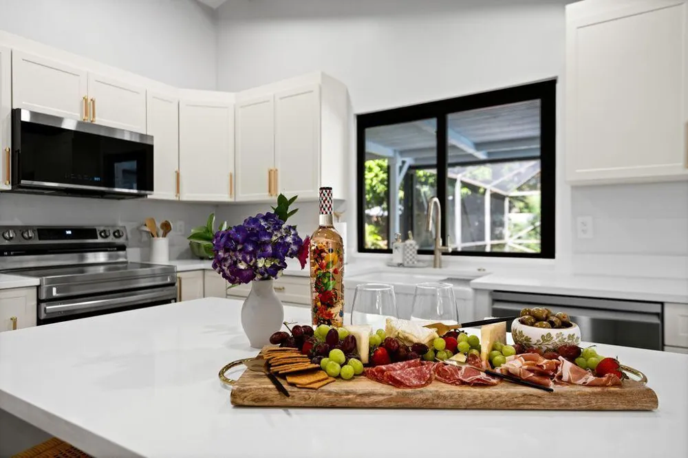 14 SE Paddock Circle Tequesta, FL 33469