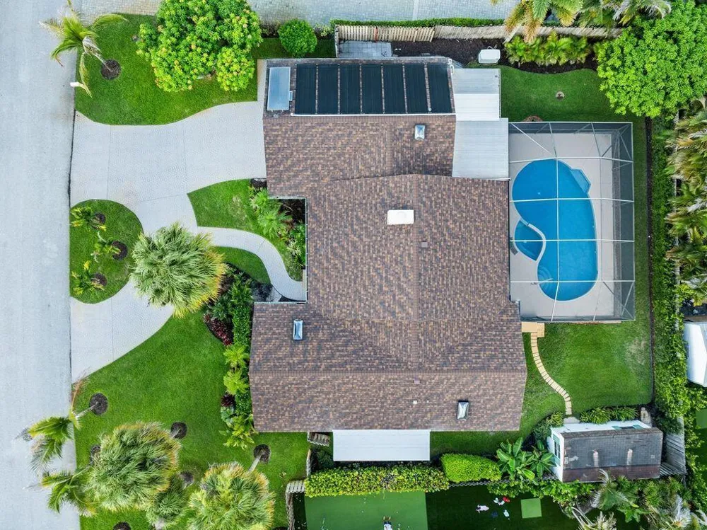 14 SE Paddock Circle Tequesta, FL 33469