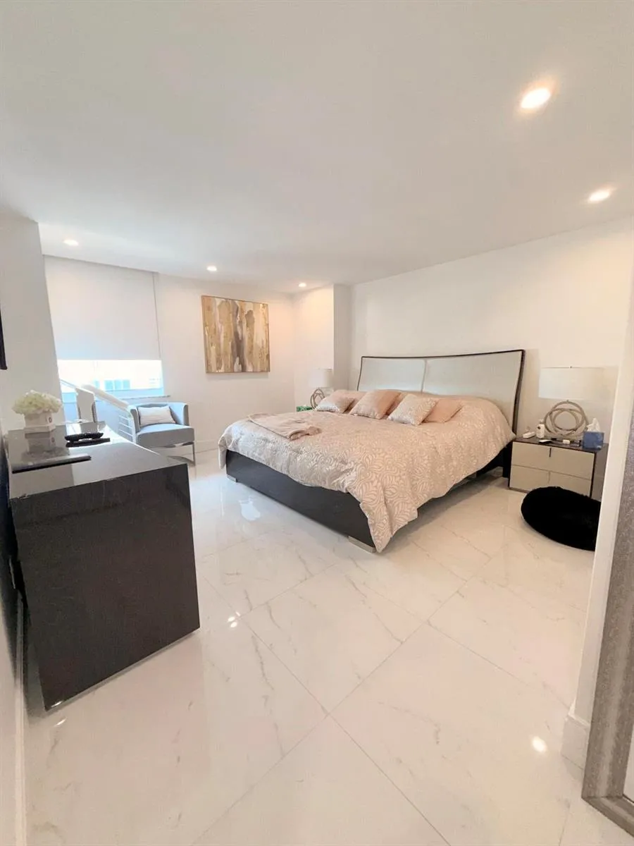 111 Briny Avenue #2409 Pompano Beach, FL 33062