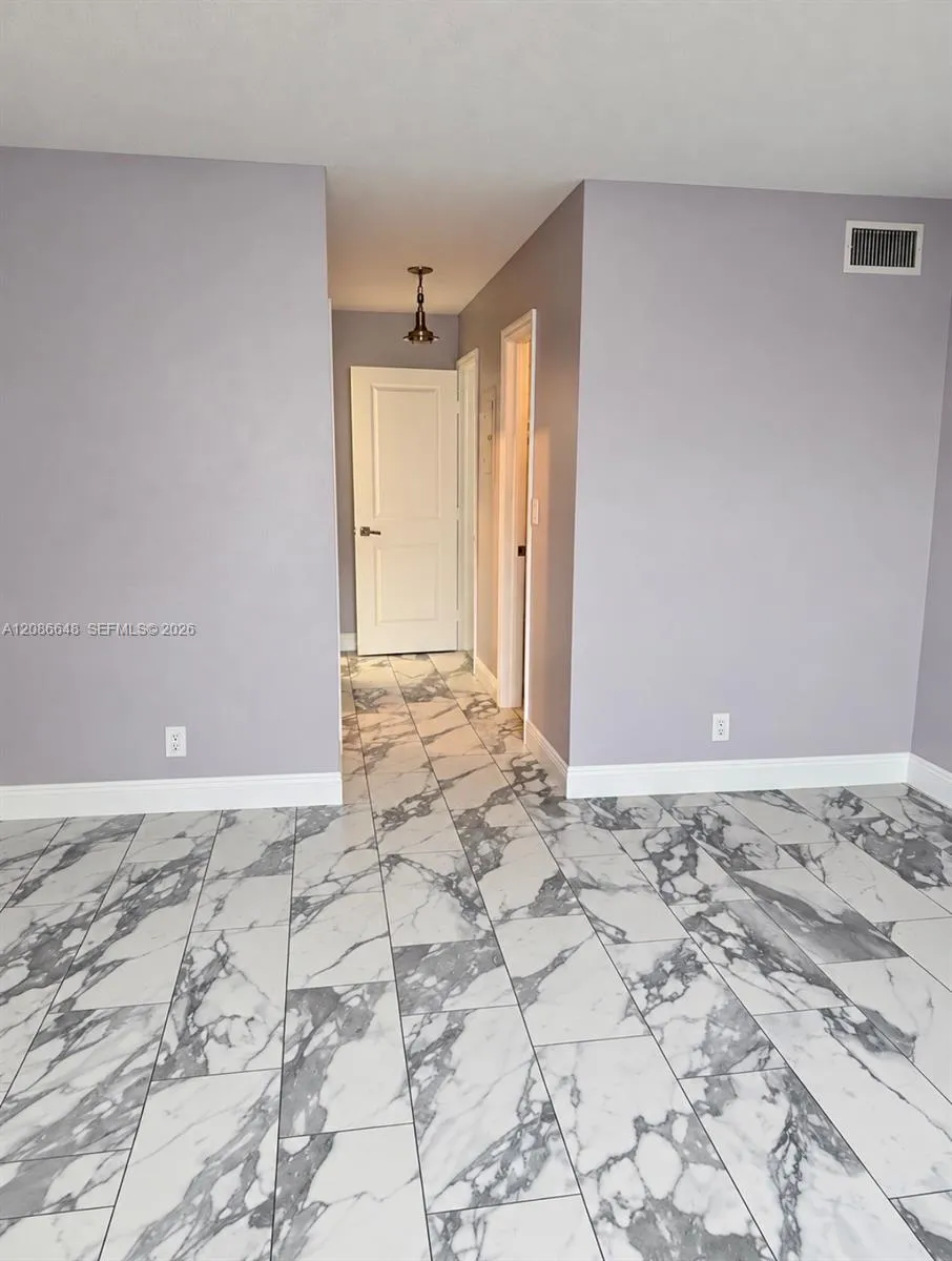 320 NE 12th Ave #506 Hallandale Beach, FL 33009