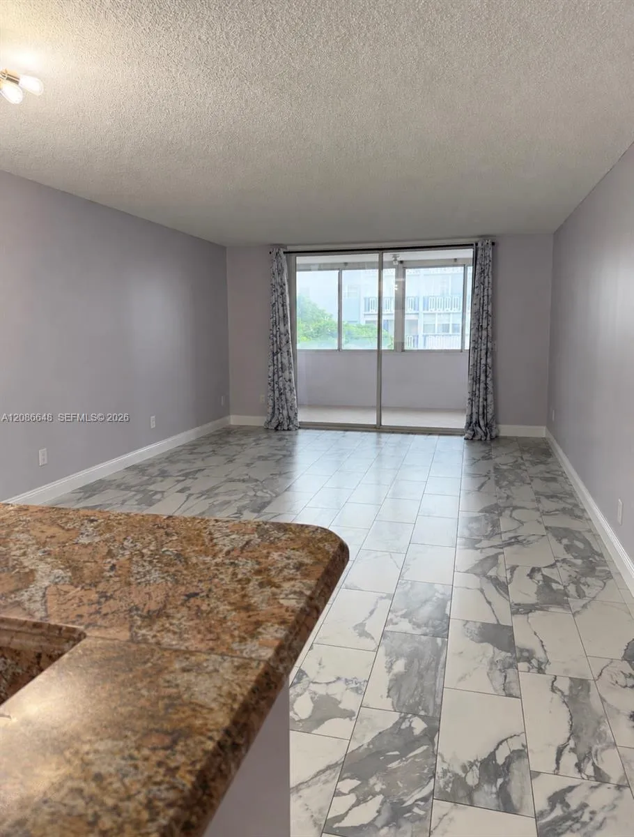 320 NE 12th Ave #506 Hallandale Beach, FL 33009