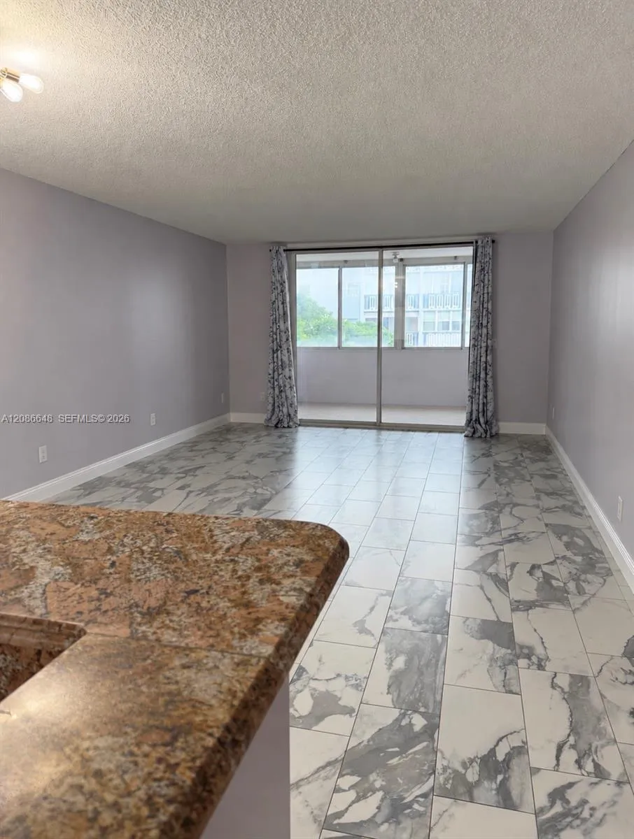 320 NE 12th Ave #506 Hallandale Beach, FL 33009
